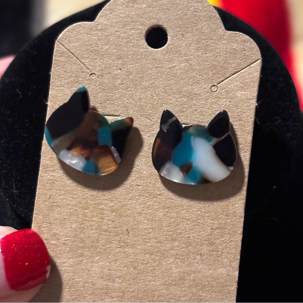 Simplified Cat Face Shape Blue Calico - Resin Stud Earrings, Gift for Cat Lover